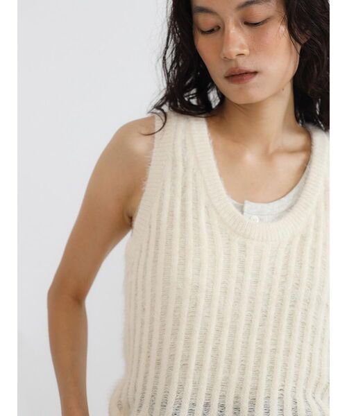FIKA.(フィーカ)の「Shaggy knit vest(ニット/セーター・レディース・ブラック/オフホワイト・MEDIUM)」の15枚目の写真