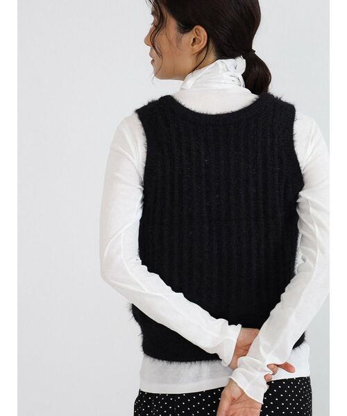 FIKA.(フィーカ)の「Shaggy knit vest(ニット/セーター・レディース・ブラック/オフホワイト・MEDIUM)」の12枚目の写真