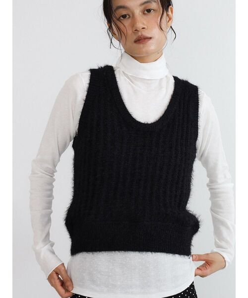 FIKA.(フィーカ)の「Shaggy knit vest(ニット/セーター・レディース・ブラック/オフホワイト・MEDIUM)」の3枚目の写真