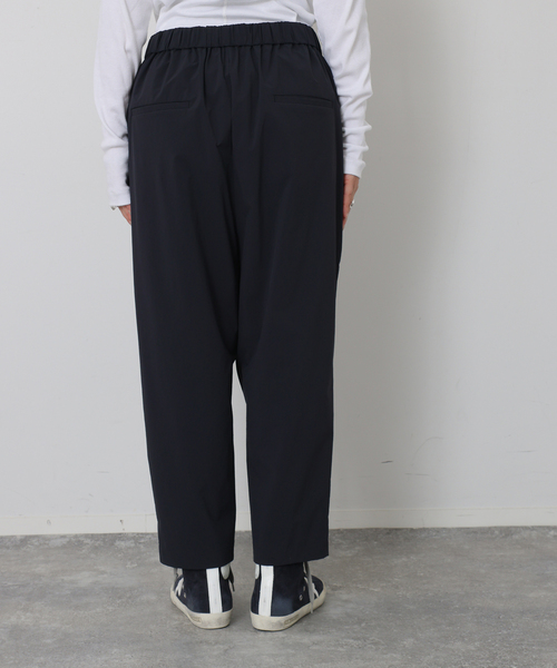JOURNAL STANDARD LUXE(ジャーナルスタンダード ラックス)の「ドライナイロン クロスオーバーパンツ(その他パンツ・レディース・ブラック・SMALL/MEDIUM)」の13枚目の写真