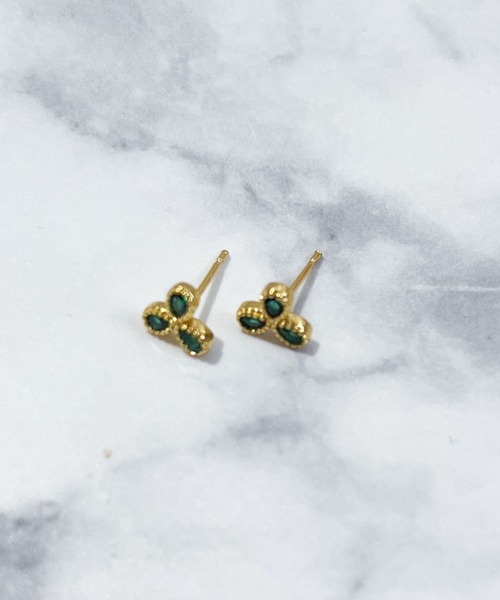 yu-ka（ユーカ）の「YU-KA:フラワーモチーフミニピアス Flower Motif Mini Earrings（ピアス（両耳用）・レディース・ゴールド・FREE）」の3枚目の写真