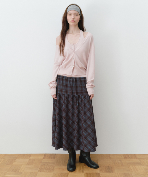 ROLAROLA(ロラロラ)の「CHECK SHIRRING LONG SKIRT BLUE(スカート・レディース・ブルー・FREE)」の2枚目の写真