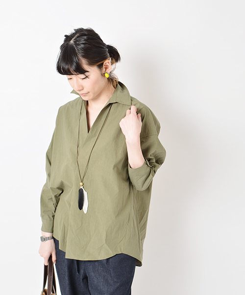 liflattie ships（リフラティ シップス）の「liflattie ships:タイプライター ビッグシャツ（シャツ/ブラウス・レディース・ホワイト/ベージュ/オリーブ・ONE SIZE）」の13枚目の写真