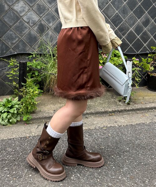 CIAOPANIC(チャオパニック)の「裾ファーサテンミドルスカート(スカート・レディース・イエロー/グレー/ブラウン・ONE SIZE)」の18枚目の写真
