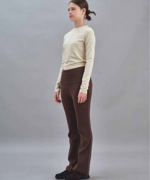 Rest&Recreation（レストアンドレクリエーション）の「KNIT FLARE PANTS - BROWN（その他パンツ・メンズ・その他・MEDIUM/SMALL）」の2枚目の写真