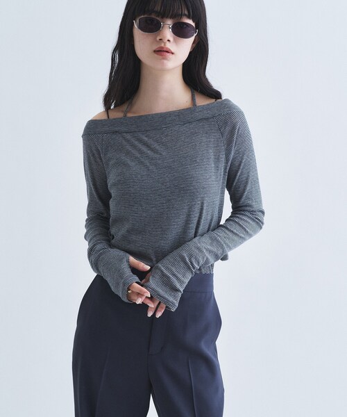 CODE A（コードエー）の「tie neck boat top（Tシャツ/カットソー・レディース・アイボリー/ブラック系2/チャコールグレー・00）」の2枚目の写真