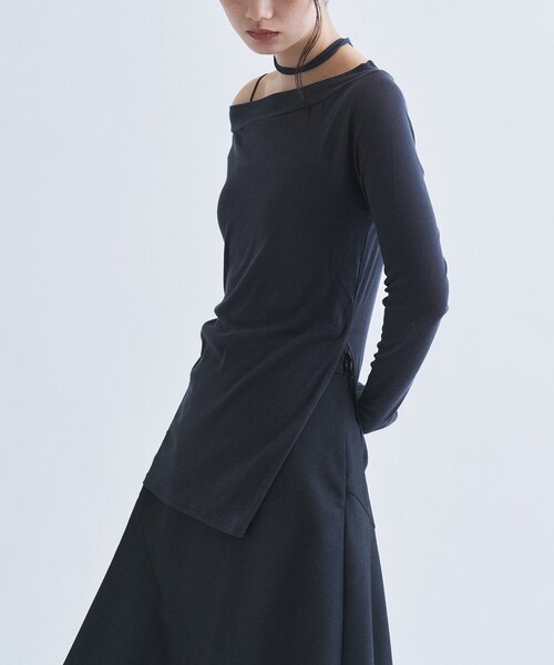CODE A（コードエー）の「tie neck boat top（Tシャツ/カットソー・レディース・アイボリー/ブラック系2/チャコールグレー・00）」の14枚目の写真
