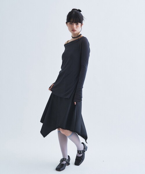 CODE A（コードエー）の「tie neck boat top（Tシャツ/カットソー・レディース・アイボリー/ブラック系2/チャコールグレー・00）」の16枚目の写真