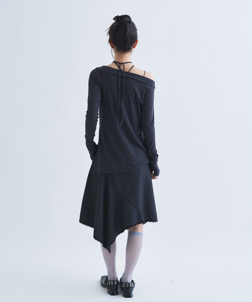CODE A（コードエー）の「tie neck boat top（Tシャツ/カットソー・レディース・アイボリー/ブラック系2/チャコールグレー・00）」の17枚目の写真