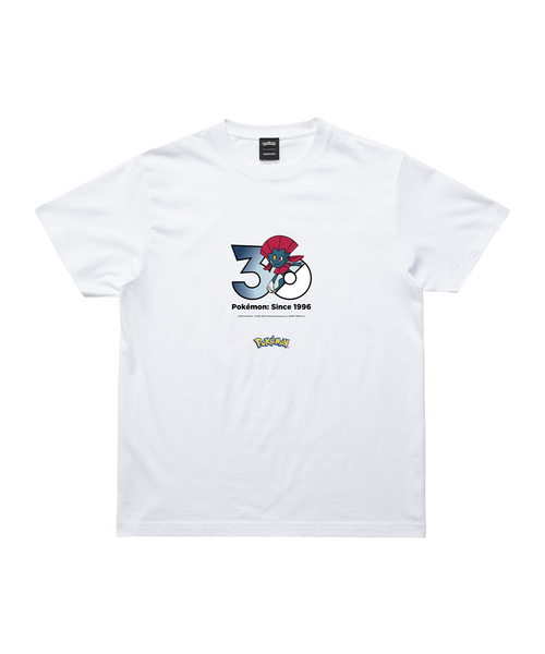 ZOZOSPOT(ゾゾスポット)の「Pokemon 30th Anniversary 1025 T-shirt 「マニューラ」(Tシャツ/カットソー・レディース・ホワイト・SMALL/MEDIUM/LARGE/X-LARGE/XX-LARGE/XXX-LARGE/100cm/110cm/120cm/130cm/140cm/150cm/160cm)」の1枚目の写真