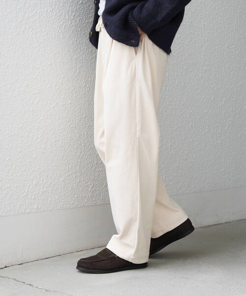 SHIPS any（シップス エニィ）の「〈手洗い可能〉SOLOTEX(R) コーデュロイ 2タック セミワイド イージーパンツ(セットアップ対応)◆（その他パンツ・メンズ・ブラウン/ブラック/オフホワイト/キャメル/チャコールグレー・X-LARGE/LARGE/MEDIUM/SMALL）」の16枚目の写真