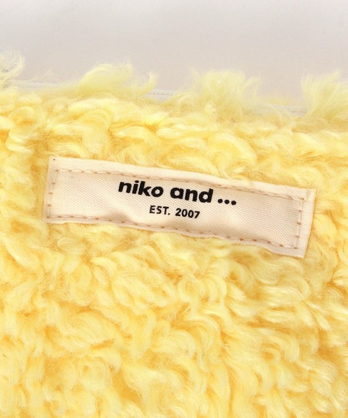 niko and...（ニコアンド）の「ポーチ付き パフ キルト トートバッグ L / A4サイズ収納可能 / 撥水加工（トートバッグ・レディース・グレー/ブラック・0）」の7枚目の写真