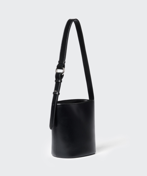 MUSINSA STANDARD WOMAN（ムシンサスタンダードウーマン）の「ウィメンズバケットショルダーバッグ[ブラック]（ショルダーバッグ・レディース・その他・F）」の3枚目の写真