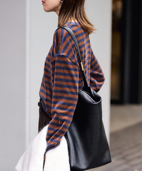 SLOBE IENA(スローブイエナ)の「ドロストベロアボーダーカットソー(Tシャツ/カットソー・レディース・パープル/ネイビー/チャコールグレー・FREE)」の14枚目の写真