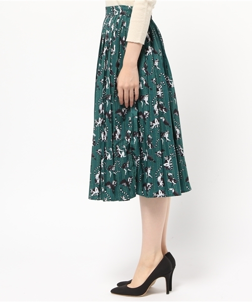 merlot plus（メルロープリュス）の「マダガスカル柄スカート8777（スカート・レディース・オレンジ/グリーン・FREE）」の5枚目の写真