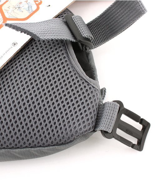 BEAMS（ビームス）の「OSPREY / グラブバッグ（ボディバッグ/ウエストポーチ・メンズ・グレー・ONE SIZE）」の3枚目の写真