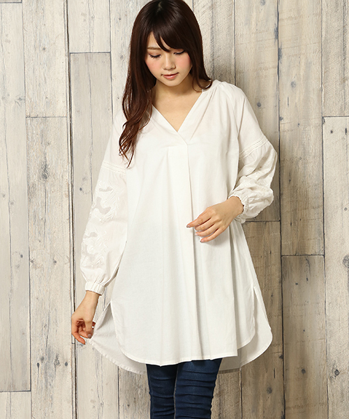 LBC（エルビーシー）の「袖刺繍ワンピース（ワンピース・レディース・オフホワイト/オレンジ/ブラック・L/M/LARGE/MEDIUM）」の12枚目の写真