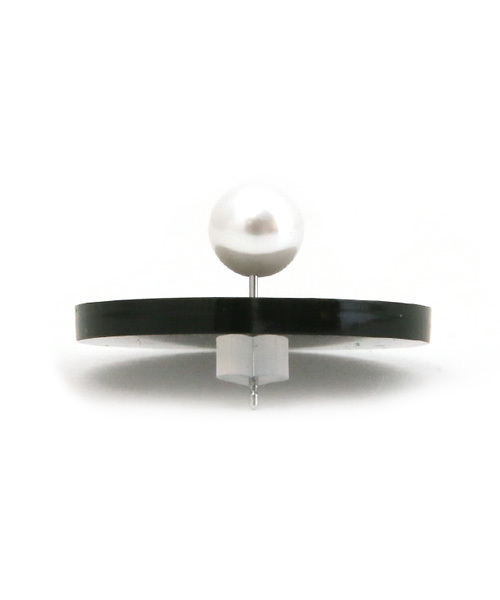 Luz Llena（ラズレナ）の「カラープレート・アクリルピアス（ピアス（両耳用）・レディース・ブラック/イエロー/クリア・ﾌﾘ-）」の4枚目の写真