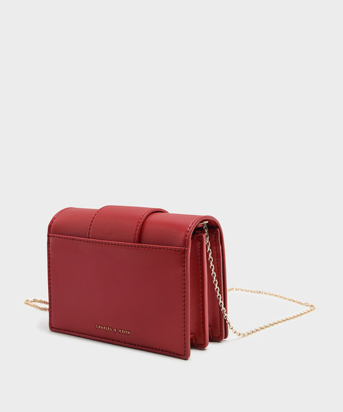 CHARLES & KEITH（チャールズ & キース）の「オーバーサイズドヘキサゴンディテールクラッチ / OVERSIZED HEXAGON DETAIL CLUTCH（クラッチバッグ・レディース・レッド/マルチ・S）」の5枚目の写真
