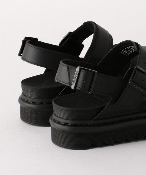 Dr. Martens（ドクターマーチン）の「＜Dr. Martens＞VOSSレザーストラップサンダル（サンダル・レディース・ブラック・3/5/4/6）」の4枚目の写真