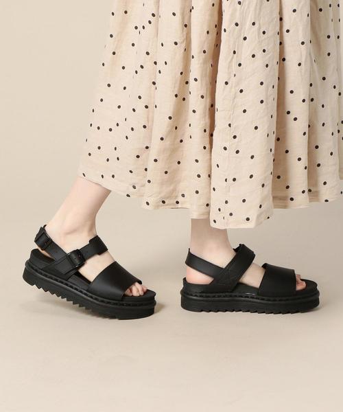 Dr. Martens（ドクターマーチン）の「＜Dr. Martens＞VOSSレザーストラップサンダル（サンダル・レディース・ブラック・3/5/4/6）」の2枚目の写真