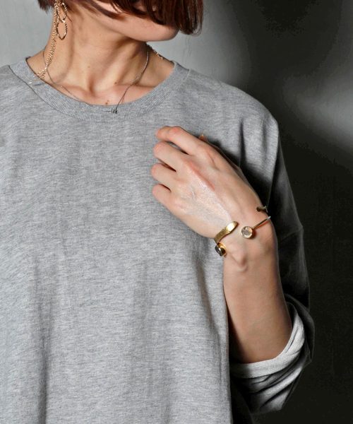 antiqua（アンティカ）の「裏毛変形トップス（スウェット・レディース・ネイビー/グレー・M/L）」の3枚目の写真