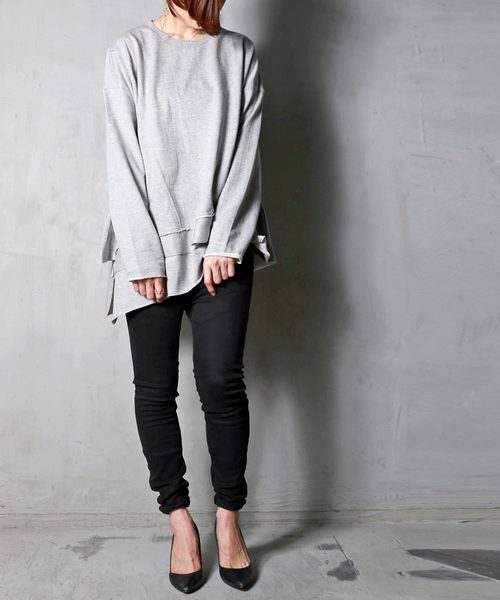 antiqua（アンティカ）の「裏毛変形トップス（スウェット・レディース・ネイビー/グレー・M/L）」の15枚目の写真