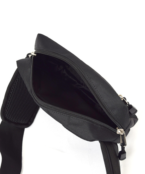 w closet(ダブルクローゼット)の「DICKIES×wcloset ウエストポーチ(ボディバッグ/ウエストポーチ・レディース・ブラック/レッド/イエロー・FREE)」の10枚目の写真