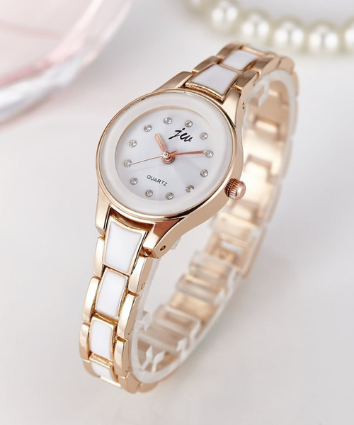 おしゃれスタ（オシャレスタ）の「【XROSS RAY】デザイン　ウオッチ（アナログ腕時計・レディース・シルバー/シルバー系その他/シルバー系その他2/シルバー系その他3/ゴールド/ゴールド系その他/シルバー系その他5/ピンク系その他2/ピンク系その他/ピンクゴールド/シルバー系その他4/ゴールド系その他2/ゴールド系その他3/シルバー系その他6/シルバー系その他7・FREE）」の13枚目の写真