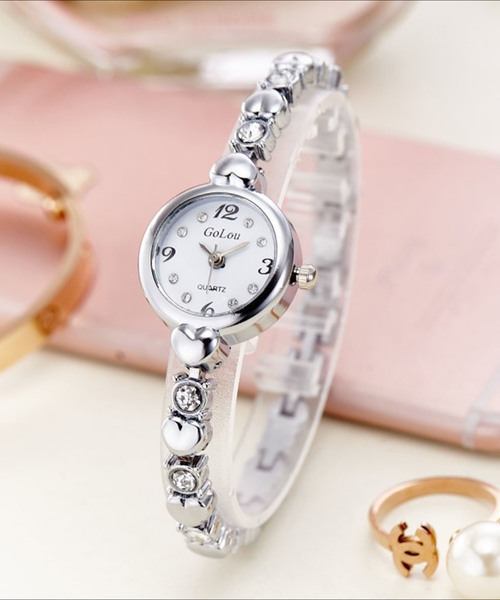 おしゃれスタ（オシャレスタ）の「【XROSS RAY】デザイン　ウオッチ（アナログ腕時計・レディース・シルバー/シルバー系その他/シルバー系その他2/シルバー系その他3/ゴールド/ゴールド系その他/シルバー系その他5/ピンク系その他2/ピンク系その他/ピンクゴールド/シルバー系その他4/ゴールド系その他2/ゴールド系その他3/シルバー系その他6/シルバー系その他7・FREE）」の9枚目の写真