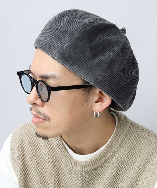 Mr.COVER(ミスターカバー)の「日本製 ボリュームシルエット 8枚パネル ベレー帽(ホップサック・高密度ツイル・太畝コーデュロイ)(ハンチング/ベレー帽・メンズ・ブラック/ベージュ/グレー/ブラック系その他/ブルー系その他/ベージュ系その他/ベージュ系その他2/ブラック系その他2/グレー系その他2・FREE)」の6枚目の写真