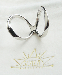 SCALA（スカラ）の「【SCALA/スカラ】メビウスループリング（リング）」