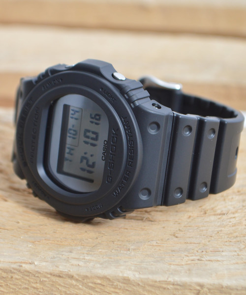 G-SHOCK（ジーショック）の「G-SHOCK / DW5700BBMA-1（アナログ腕時計 