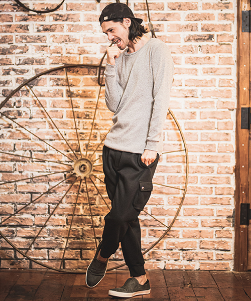 CAMBIO(カンビオ)の「mlt2644-Heavy Fraise Long Sleeve Tee カットソー(Tシャツ/カットソー・メンズ・ホワイト/ブラック/チャコール/グレー・S/M/L)」の6枚目の写真
