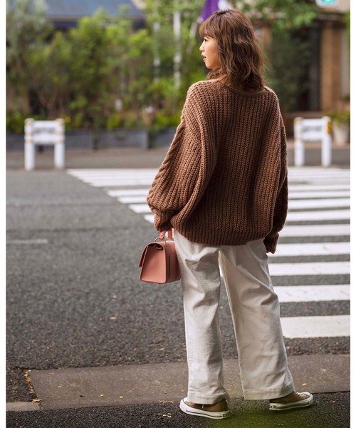 GeeRA(ジーラ)の「ケーブルVネックチュニック(ニット/セーター・レディース・モカ/ラベンダー/アイボリー・MEDIUM/LARGE/X-LARGE)」の9枚目の写真