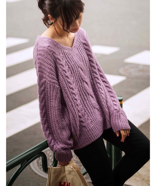 GeeRA(ジーラ)の「ケーブルVネックチュニック(ニット/セーター・レディース・モカ/ラベンダー/アイボリー・MEDIUM/LARGE/X-LARGE)」の10枚目の写真