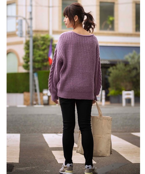 GeeRA(ジーラ)の「ケーブルVネックチュニック(ニット/セーター・レディース・モカ/ラベンダー/アイボリー・MEDIUM/LARGE/X-LARGE)」の13枚目の写真