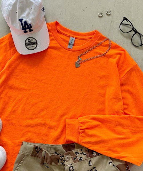 GILDAN(ギルダン)の「GILDAN(ギルダン) /ビッグ シルエット コットン100% スーパーオーバー サイズ展開豊富 ロングスリーブTシャツ ロンT 6.0オンス(Tシャツ/カットソー・メンズ・カーキ/チャコール/杢グレー/グリーン系その他/ロイヤルブルー/マルーン/ライトピンク/ケリーグリーン/オレンジ系その他/パープル/ネイビー/ダークブラウン/ホワイト/ブラック/サンドベージュ/ダークグレー/ゴールド/アイボリー/オレンジ/レッド/サックスブルー/アッシュグレー/ダークグリーン・L/M/XL/S)」の22枚目の写真