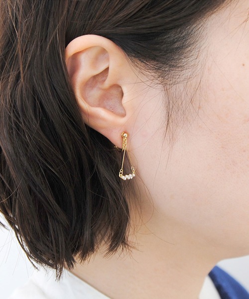 IEDIT（イディット）の「ＩＥＤＩＴ　ＳＥＬＥＣＴ　揺れるプチパール　ビーズイヤリング（イヤリング・レディース・ゴールド/シルバー・ONE SIZE）」の4枚目の写真