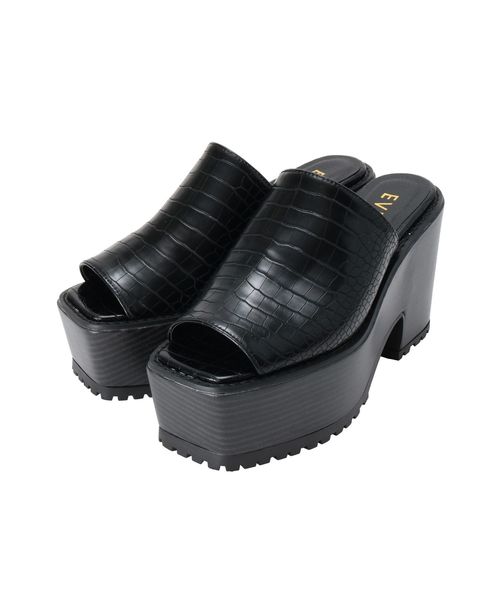 EVRIS（エヴリス）の「クロコスクエアトゥサボ（サンダル・レディース・ホワイト/ブラック・SMALL/MEDIUM/LARGE）」の11枚目の写真