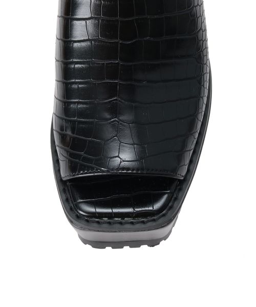 EVRIS（エヴリス）の「クロコスクエアトゥサボ（サンダル・レディース・ホワイト/ブラック・SMALL/MEDIUM/LARGE）」の13枚目の写真