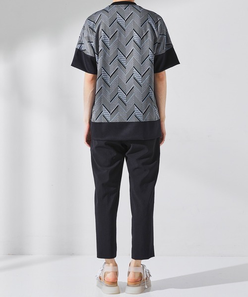 UNITED TOKYO(ユナイテッドトウキョウ)の「ヘリンボーンジャガードT(Tシャツ/カットソー・メンズ・グレー/ブラウン・1/2/3)」の5枚目の写真