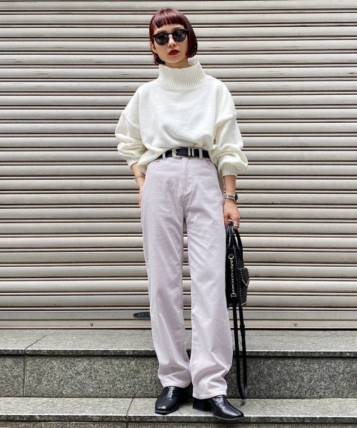 PAGEBOY（ページボーイ）の「コーデュロイストレートパンツ（その他パンツ・レディース・ブラック/オフホワイト/ライラック/グレイッシュベージュ・SMALL/MEDIUM）」の10枚目の写真