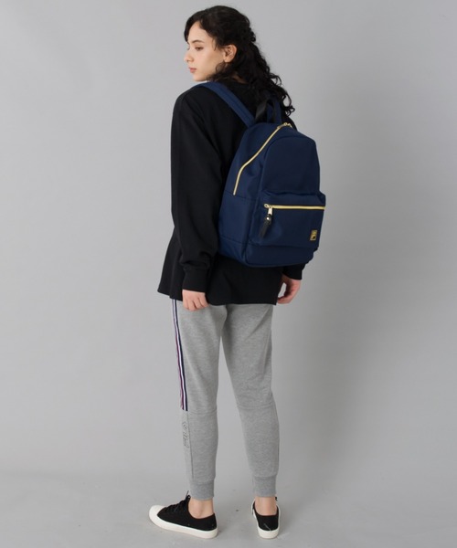 FILA（フィラ）の「【FILA/フィラ】ゴールドファスナー ワンポイント刺繍 A4収納 ナイロン バッグパック 16L（バックパック/リュック・レディース・ライトベージュ/ブラック/ネイビー・FREE）」の20枚目の写真