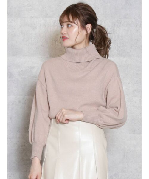 dazzlin（ダズリン）の「ラメオフタートルニットトップス（ニット/セーター・レディース・オフホワイト/グリーン/ブラウン/ベージュ・FREE）」の3枚目の写真