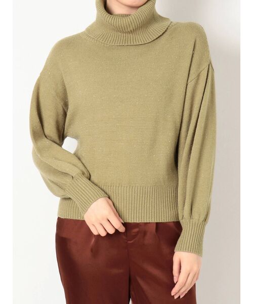 dazzlin（ダズリン）の「ラメオフタートルニットトップス（ニット/セーター・レディース・オフホワイト/グリーン/ブラウン/ベージュ・FREE）」の4枚目の写真