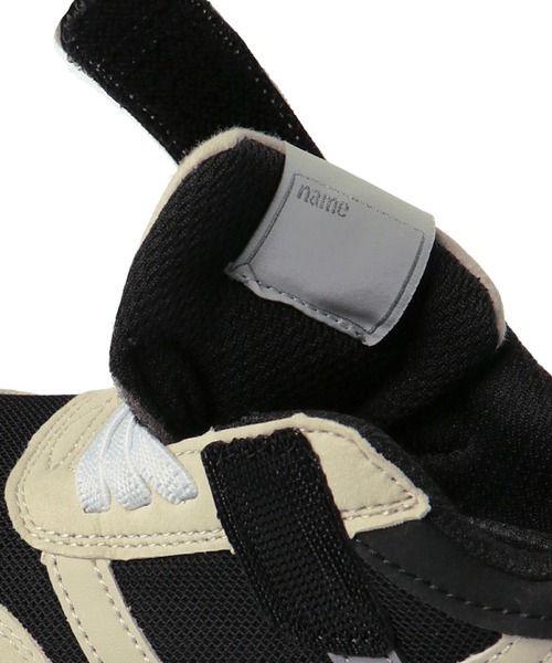 BRANSHES（ブランシェス）の「ラインスニーカー（スニーカー・キッズ・アイボリー/ブラック・15cm/16cm/17cm/18cm/14cm/19cm）」の19枚目の写真