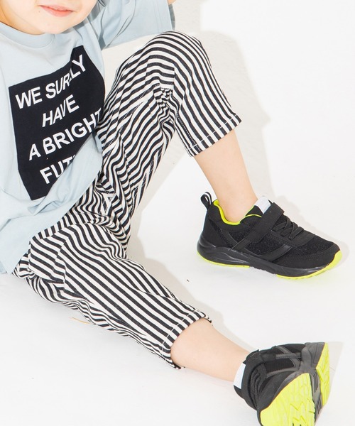 BRANSHES（ブランシェス）の「ラインスニーカー（スニーカー・キッズ・アイボリー/ブラック・15cm/16cm/17cm/18cm/14cm/19cm）」の10枚目の写真