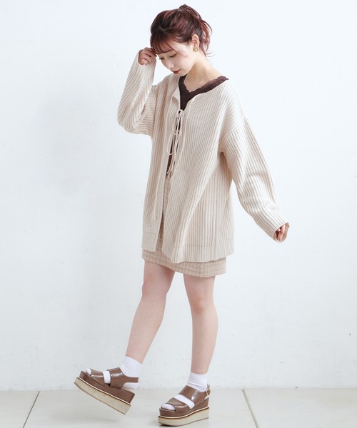 one after another NICE CLAUP(ワンアフターアナザーナイスクラップ)の「切替レース長袖インナー(Tシャツ/カットソー・レディース・ホワイト/ベージュ/ブラウン/ラベンダー・FREE)」の17枚目の写真