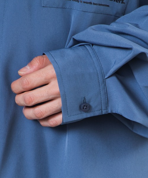 WEGO(ウィゴー)の「WEGO/グラフィックアートビッグシャツ(シャツ/ブラウス・メンズ・ブラック/サックスブルー・MEDIUM/LARGE)」の6枚目の写真